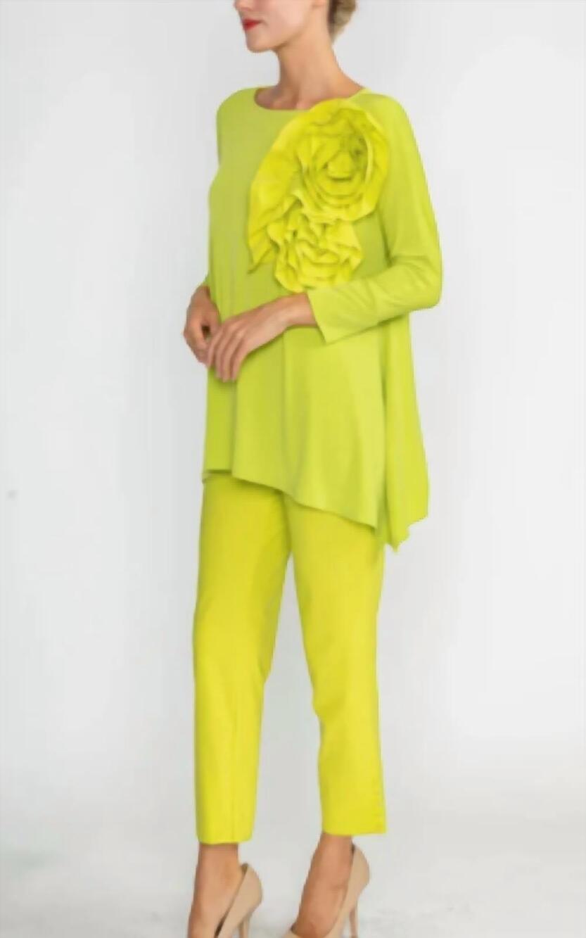 NEW IC COLLECTION boat neck top with rosettes in lime